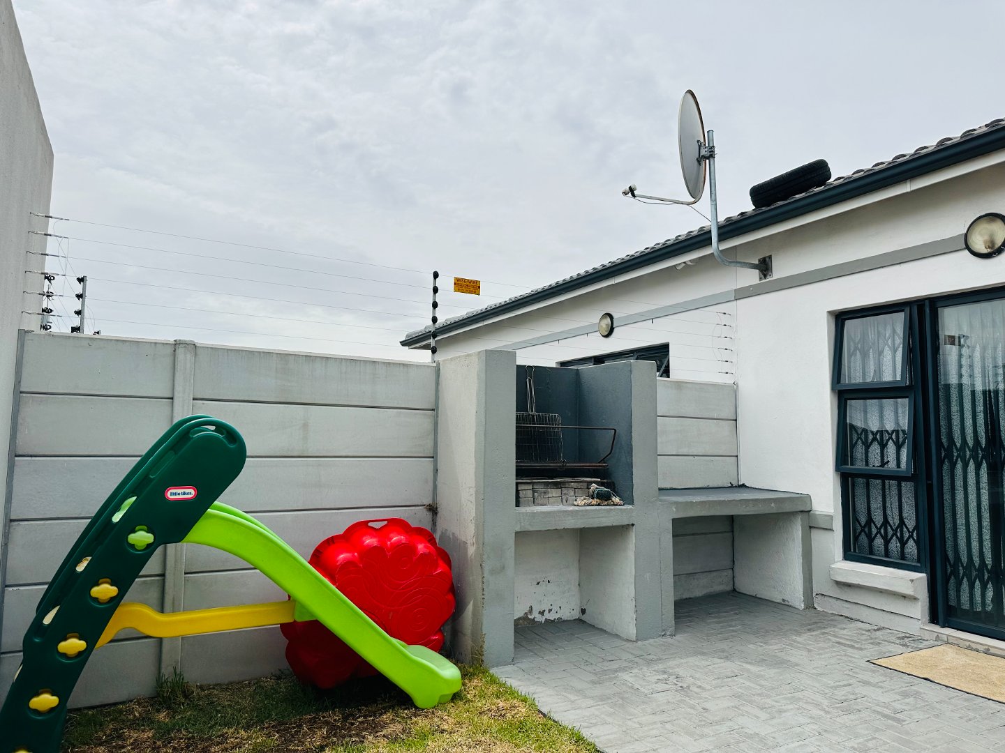 3 Bedroom Property for Sale in Table View Western Cape